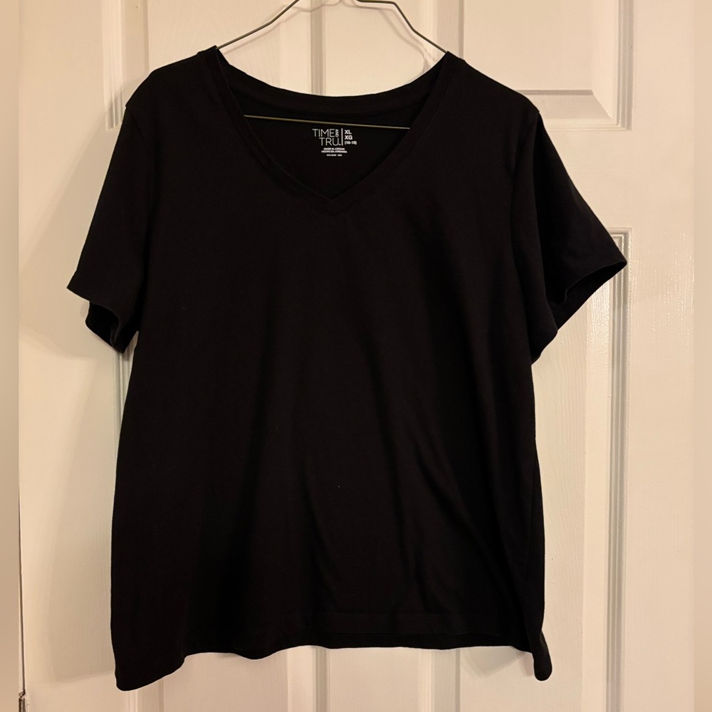 Time and Tru Women's Classic Black Short Sleeve Tee
